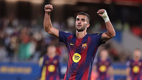 Barca 'chơi khăm' Man City