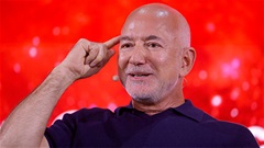 Liverpool bước vào kỷ nguyên Jeff Bezos, nhưng chưa chắc là điều tốt