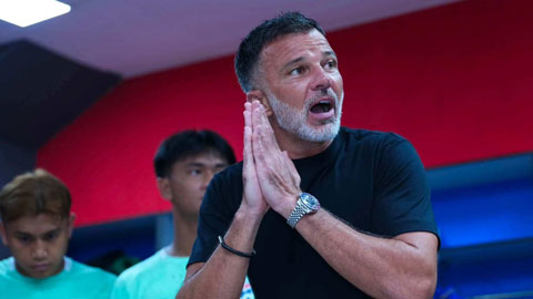 CĐV Thái Lan ngán ngẩm đòi đuổi HLV dù đội nhà vào chung kết AFF Cup 2026