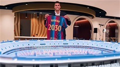 Rodri gây bão trong ngày ra mắt Camp Nou, nhận trọn tình yêu CĐV Barca
