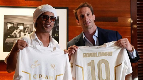 Ronaldinho gây sốc: 46 tuổi vẫn trở lại sân cỏ, khoác áo CLB Serie C