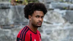 Aston Villa nhắm Zirkzee thay Watkins, MU nguy cơ mất tiền đạo Hà Lan