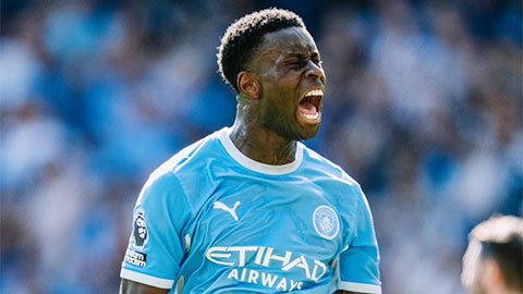 Maresca dùng chiêu bài cực dị mang tên Guehi để giúp Man City ngược dòng