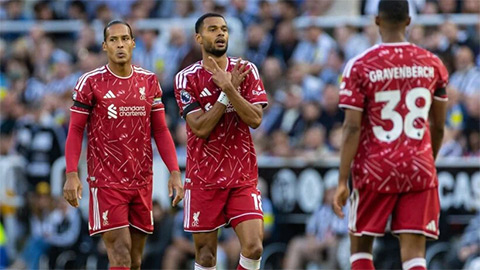 Liverpool thiết lập 2 kỷ lục trong trận đầu tiên dưới thời Iraola