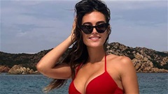 Nữ MC bóng đá Eva Murati gây sốt trong ‘đêm Brazil’