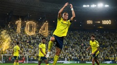 Cú đệm bóng đưa Ronaldo vào lịch sử