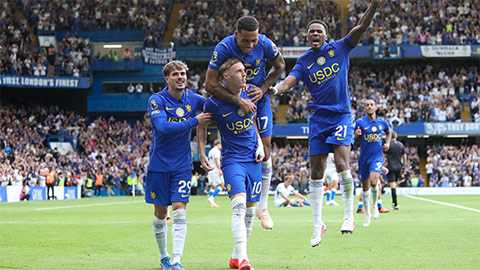 Trực tiếp Chelsea 4-2 Brighton: Palmer ghi bàn đẳng cấp