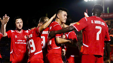 Trực tiếp CA TP.HCM 2-0 Hà Nội: Em họ Công Phượng lập siêu phẩm 