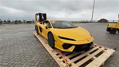 Lamborghini Temerario 920 mã lực có mặt tại Việt Nam: Siêu xe mới đủ khiến sao bóng đá mê mẩn