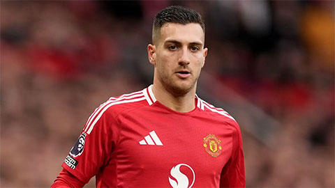 Fan MU phát điên với 1 cầu thủ ở trận hòa Everton