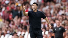 Fan Chelsea tức điên khi Arteta cười toe toét với trọng tài