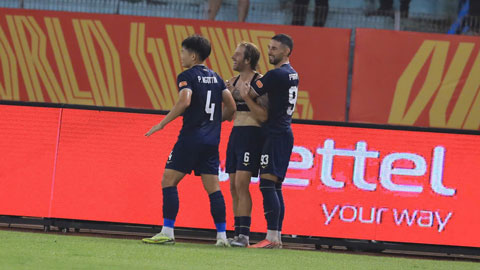 Stefan Mauk ghi bàn mở tỉ số cho CAHN (Thể Công 0-1 CAHN)