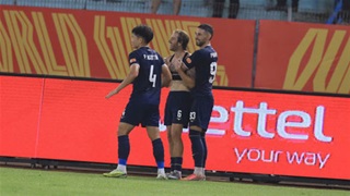 Stefan Mauk ghi bàn mở tỉ số cho CAHN (Thể Công 0-1 CAHN)