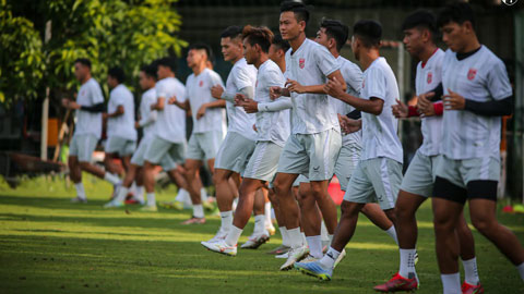 Romario và cầu thủ Việt kiều gia nhập Long An