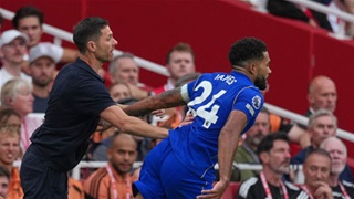 Chelsea thủng lưới 20 trận liên tiếp, Xabi Alonso bất lực trước hàng thủ