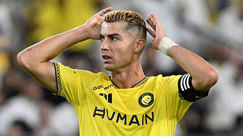 Ronaldo bất lực trước thủ môn Luxembourg, lỡ cơ hội chạm mốc 980 bàn