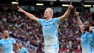 Haaland không chỉ săn bàn, đã thành thủ lĩnh Man City