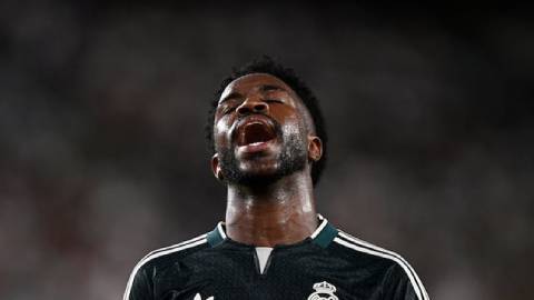 Vinicius không còn bất khả xâm phạm ở Real Madrid