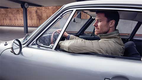 Khám phá Mercedes 190 SL và thú chơi xe cổ độc đáo của HLV Xabi Alonso