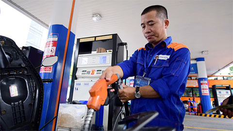 Giá xăng dầu hôm nay 20/9: Xăng trong nước vượt 25.000 đồng/lít