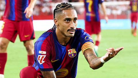 Raphinha vượt qua Messi, Flick 'không cho' cơ hội phá kỷ lục của Ronaldo