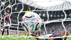Premier League đang trở lại với sự hỗn loạn