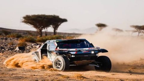 Nasser Al-Attiyah, huyền thoại Dakar Rally lại giật vàng tại ASIAD 2026