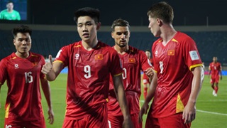 Đình Bắc ghi bàn mở tỉ số (Việt Nam 1-0 Philippines)