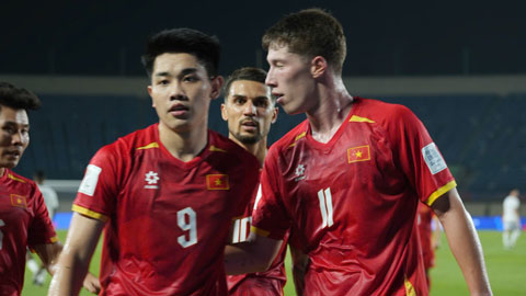 Trực tiếp Việt Nam 1-0 Philippines: Đình Bắc lập công, Xuân Son chấn thương