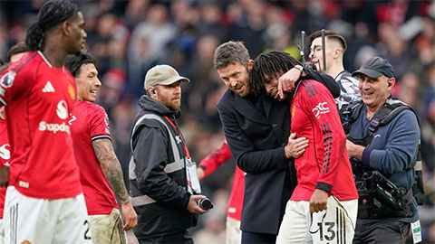 Sao MU tự làm khó mình khi đưa ra yêu cầu với Carrick