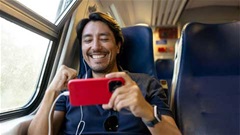Google tung ‘vũ khí’ chống say xe cho CĐV bóng đá, điện thoại Android giờ cũng biết ‘đọc’ chuyển động