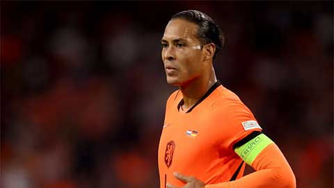 Gakpo chấn thương, Van Dijk bức xúc sau chiến thắng đầu tiên cùng HLV Xavi