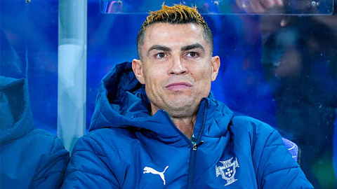 Vì sao Ronaldo không cảm ơn CĐV, bỏ thẳng vào phòng thay đồ sau trận thắng Na Uy