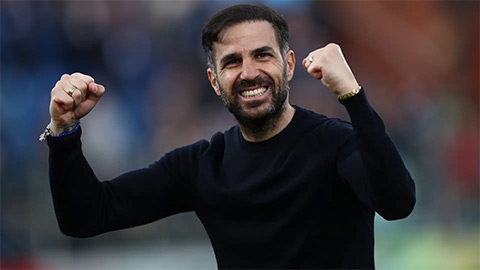 Fabregas cài điều khoản đặc biệt trong hợp đồng với Como