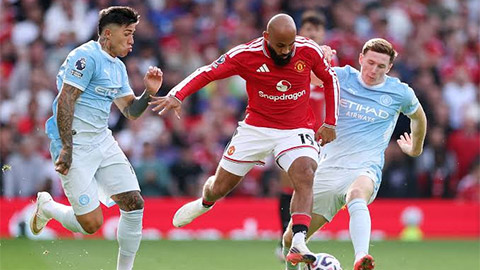 MU và Man City: Hai Manchester, hai cuộc khủng hoảng