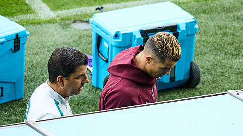 Ronaldo 'nổi loạn' ở ĐT Bồ Đào Nha, sếp lớn lập tức 'chạy' sang Thụy Điển