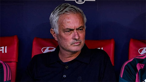 Tin bóng đá sáng 1/10: Mourinho nhận thêm hung tin