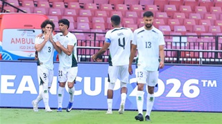 Pakistan có bàn mở tỷ số sau sai lầm của hàng thủ Việt Nam (Việt Nam 0-1 Pakistan)