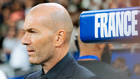 Zidane nổi giận, Pháp trả giá vì một sai lầm
