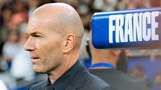 Zidane nổi giận, Pháp trả giá vì một sai lầm