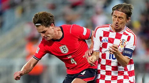 Alex Scott át vía Modric, mở ra kỷ nguyên mới ở hàng tiền vệ ĐT Anh