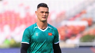 Lê Giang Patrik bay người cứu thua (Malaysia 0-0 Việt Nam)