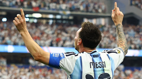Messi chia tay Argentina, 85.000 người gây sốc