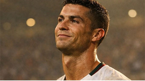 Cristiano Ronaldo nhận được sự tri ân bất ngờ