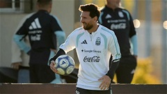 Benin chưa đá đã 'bó tay' trước Messi