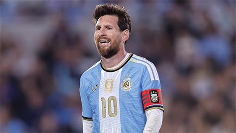 Messi nghẹn ngào nói lời chia tay đội tuyển Argentina