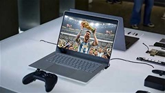 Microsoft ra laptop AI 2.599 USD: Khi máy tính cũng muốn 'tự do' như Messi
