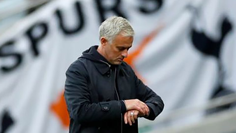 Mourinho tiết lộ sự thật phũ phàng về Tottenham