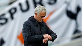 Mourinho tiết lộ sự thật phũ phàng về Tottenham