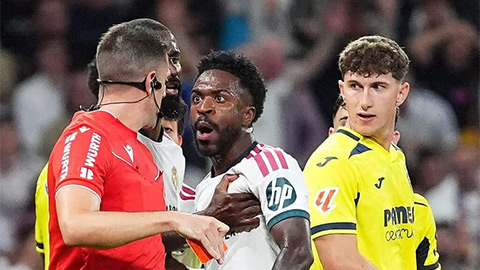 Vinicius có lỡ El Clasico vì tấm thẻ đỏ trước Villarreal?